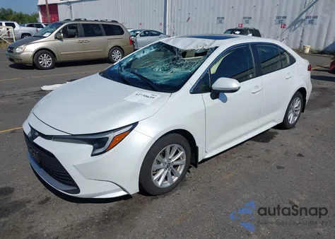 2024 Toyota Corolla Hybrid Xle z USA, uszkodzony, nr VIN JTDBCMFE4R3051104